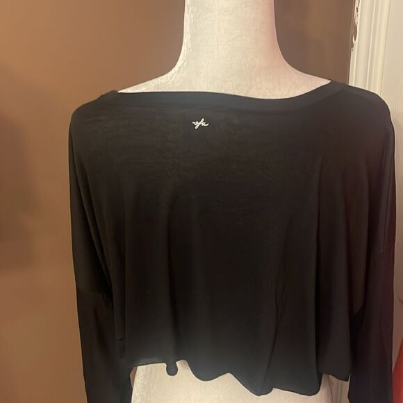 Urban Outfitters Out From Under Crop Top long sleeves Size  Small NWT - Picture 3 of 6